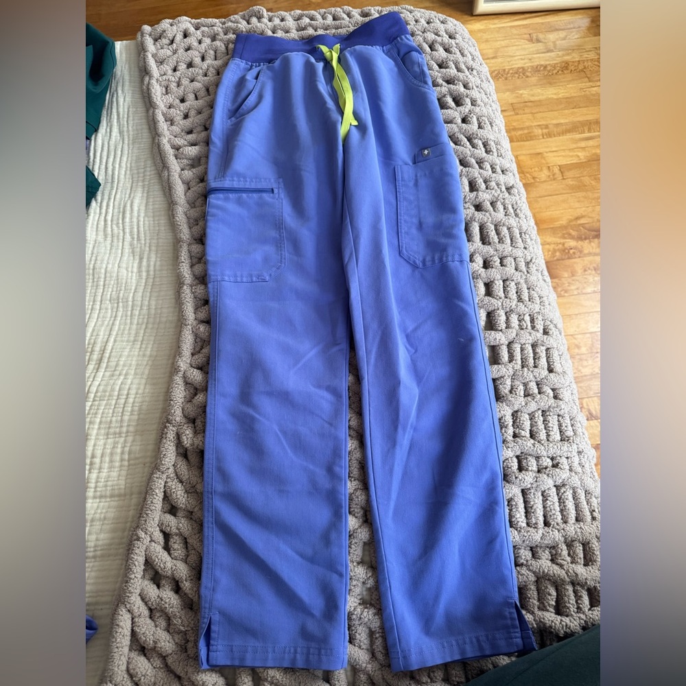 Figs yola scrub pants
